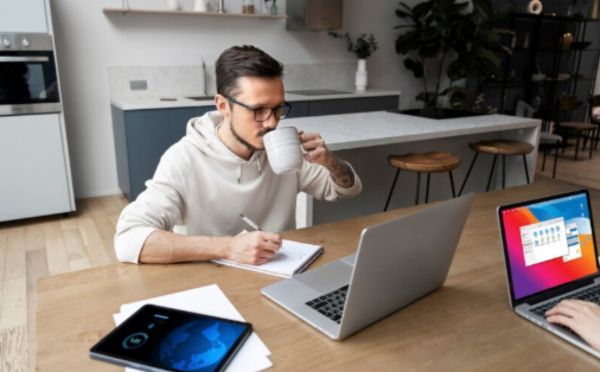 Freelancer ou CLT? Prós e Contras de Cada Modelo de Trabalho